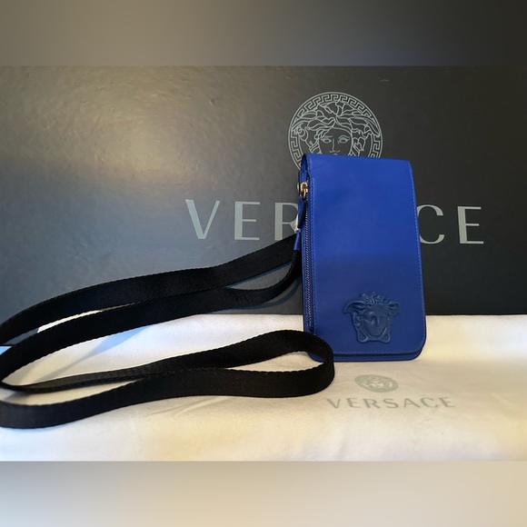 Versace mini cross-body (NEW) AUTHENTIC - Picture 4 of 12